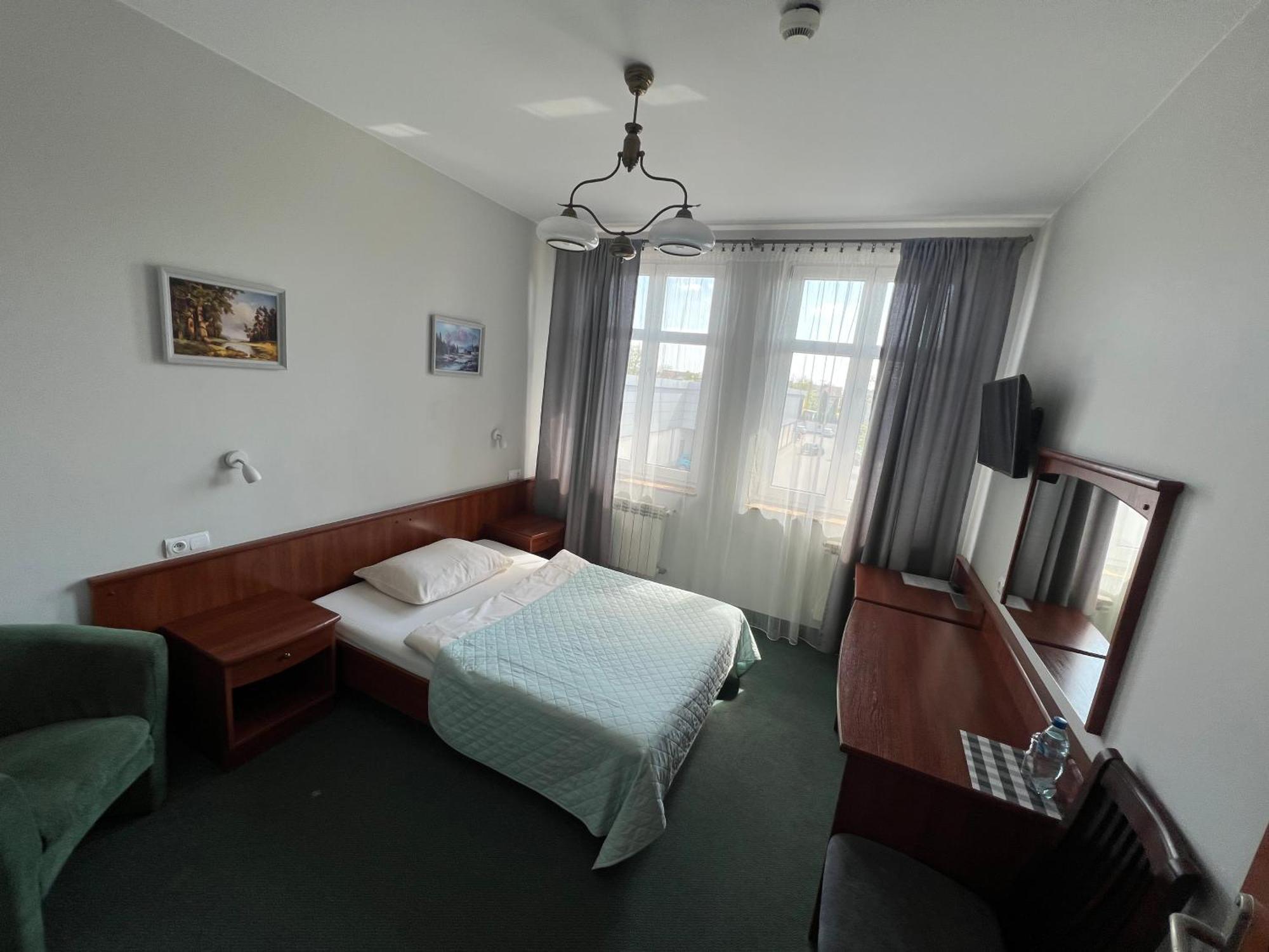Bed and Breakfast Alabastro Томашув-Мазовєцкі Екстер'єр фото